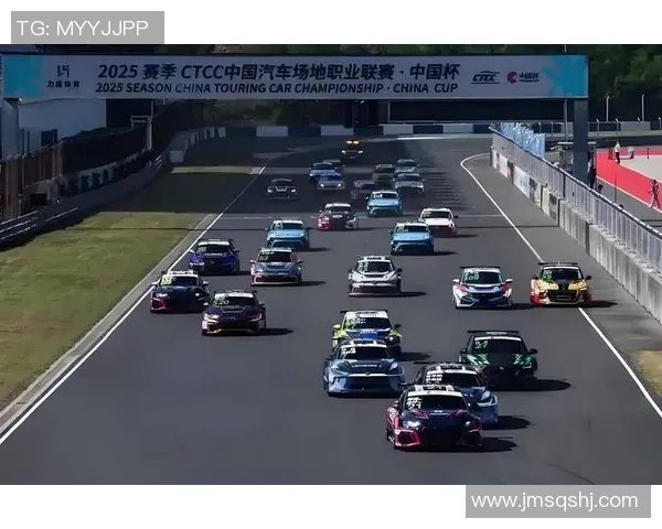 深圳足球队在钻石联赛中的耐力表现分析与未来展望 深圳足球队在钻石联赛中的耐力表现分析与未来展望