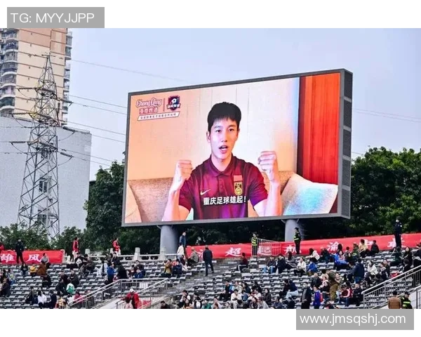 足球明星激情对决直播现场盛况空前球迷热情高涨尽享精彩瞬间 足球明星激情对决直播现场盛况空前球迷热情高涨尽享精彩瞬间