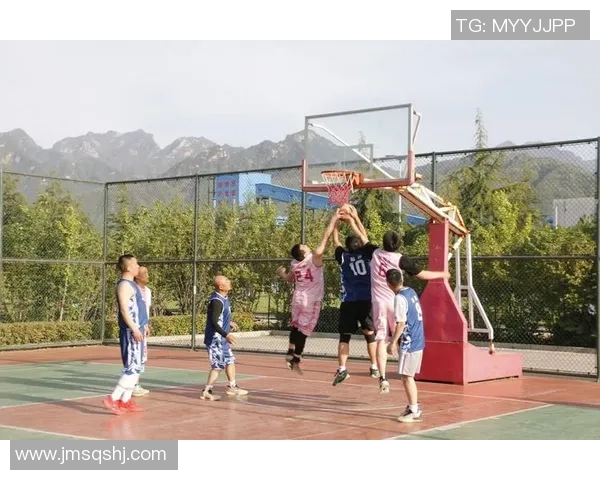 重庆篮球队在篮球团队协作排行榜中荣登第9名展现团队精神与实力 重庆篮球队在篮球团队协作排行榜中荣登第9名展现团队精神与实力