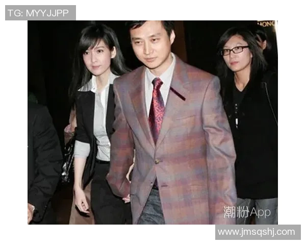 韩国夫妻综艺中足球明星的甜蜜生活与精彩瞬间揭秘 韩国夫妻综艺中足球明星的甜蜜生活与精彩瞬间揭秘